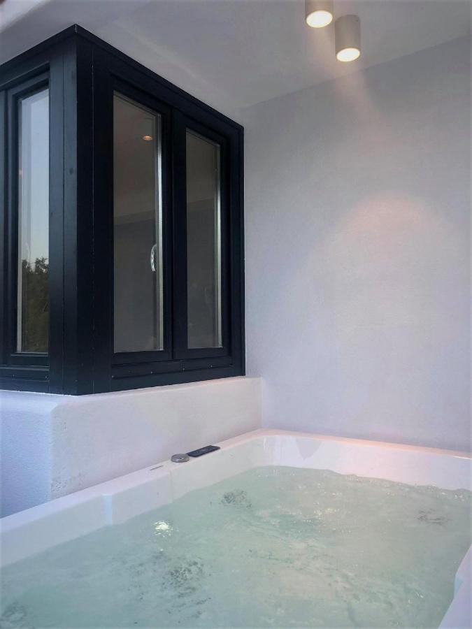 Candele Suites Fira  Exteriör bild
