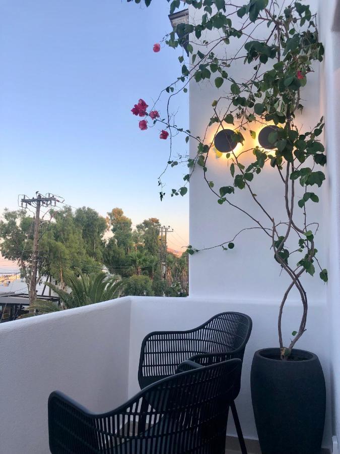 Candele Suites Fira  Exteriör bild